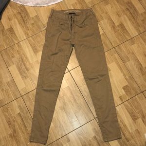 American Eagle Beige Size 2 SHORT Jeans